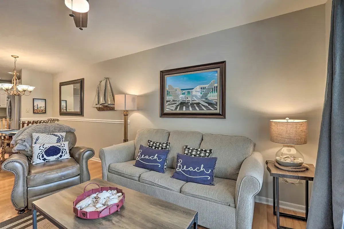 2 bed, 757 sqft, $2,700 — Photo 1