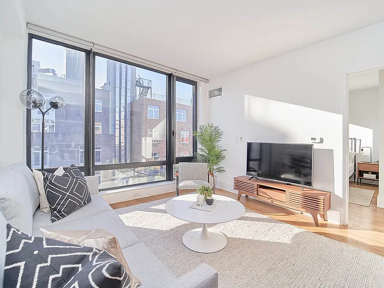 100 Steuben St #5B — Photo 8