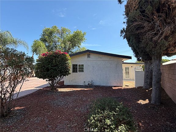 3rd image of 3351 Amhurst Dr