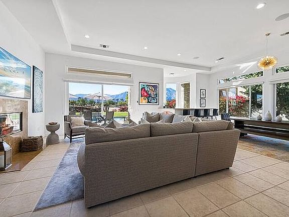 5th image of 81725 Tiburon Dr