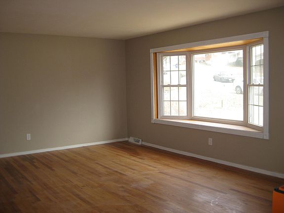 4th image of 3141 Timm Dr