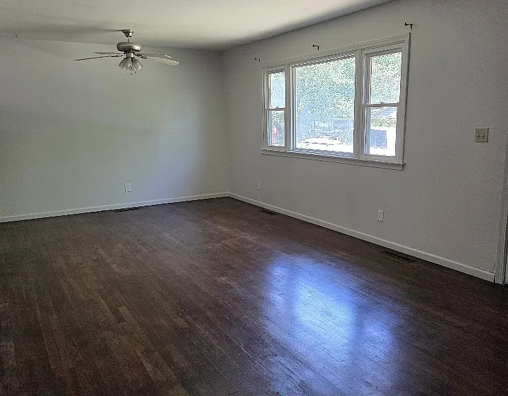 603 Westside Dr — Photo 9