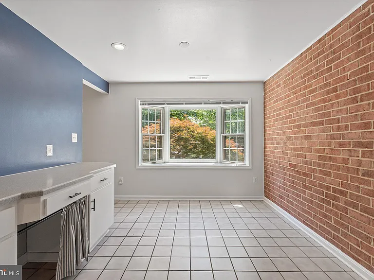 1026 N Pelham St — Photo 7