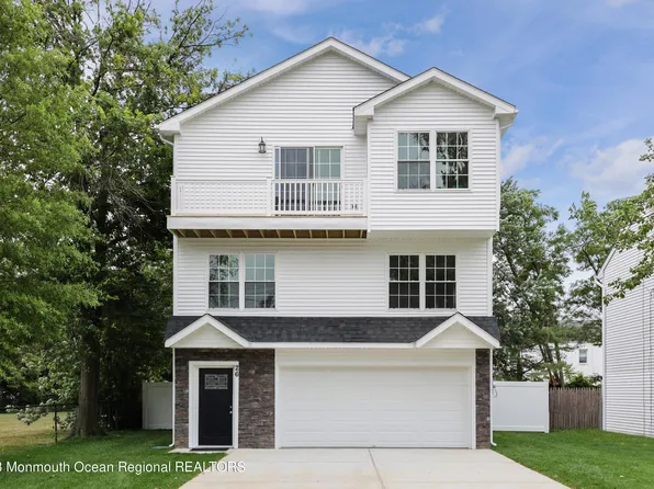 26 Manning Place, Keansburg, NJ 07734