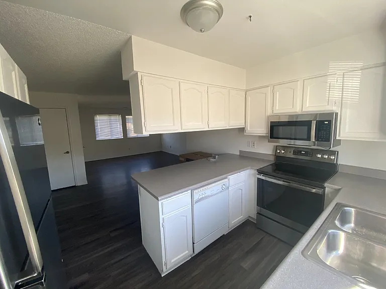 2629 E Uintah St #C — Photo 23