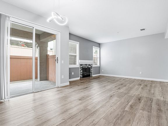 4th image of 167 California Ct