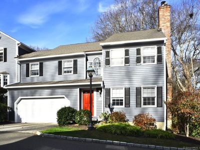 3845 Park Ave APT 3, Fairfield, CT, 06825