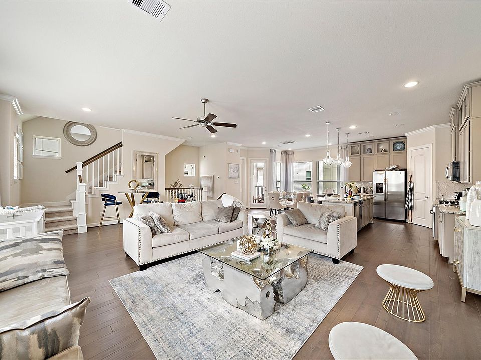 1st image of 2009 Royal Landing Dr
