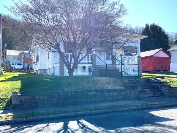 627 5th . Street, New Martinsville, WV 26155