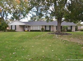 27 Carlotia Dr, Jeffersonville, IN 47130