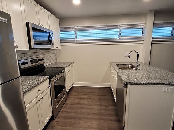 4th image of 5211 E 112th Ter #102
