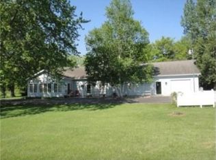 1811 N 8th St, Clear lake, IA 50428