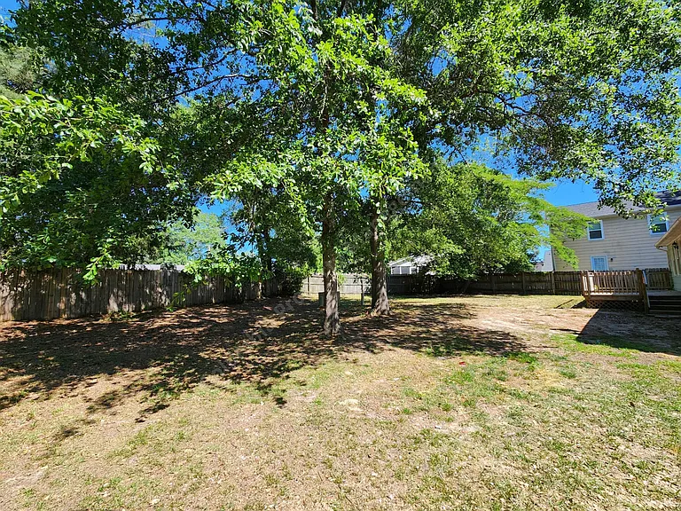 101 High Rd — Photo 17