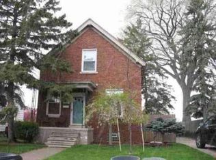 22453 Virginia Ave, Eastpointe, MI 48021