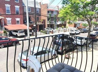 32-21 43rd St #2F, Astoria, NY 11103