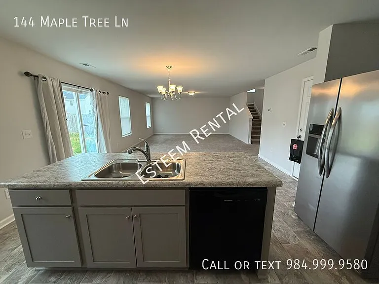 144 Maple Tree Ln — Photo 8
