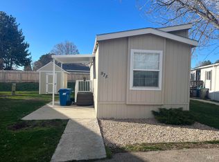 975 N Fawn Ln, Boise, ID 83704