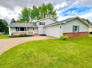 6019 Maple Hill Dr, Castalia, OH 44824