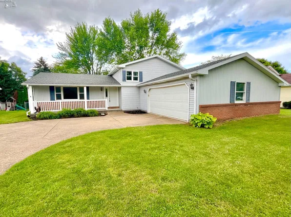 6019 Maple Hill Dr, Castalia, OH 44824