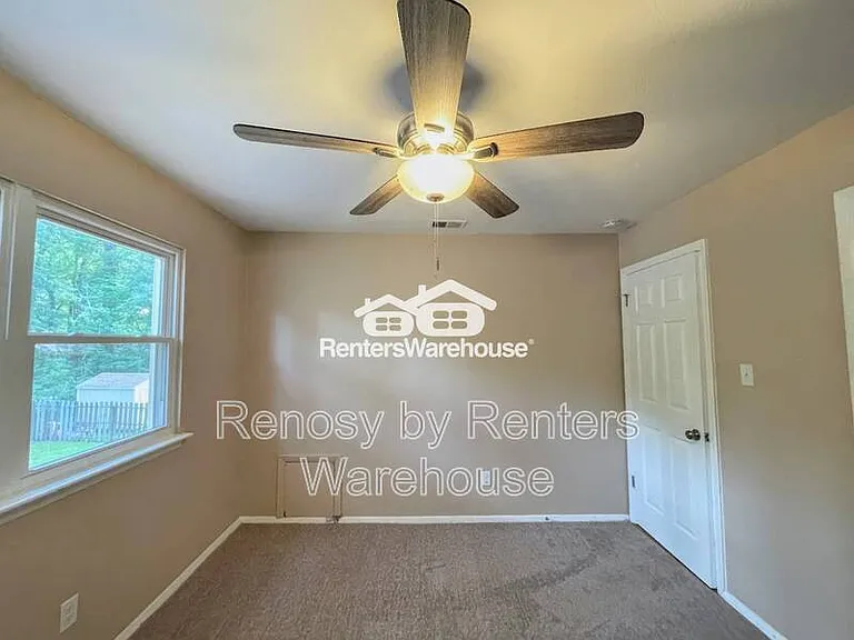 5736 Avalon Woods Dr — Photo 29