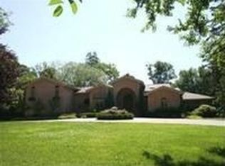 2700 Ridgeway Rd, Dayton, OH 45419