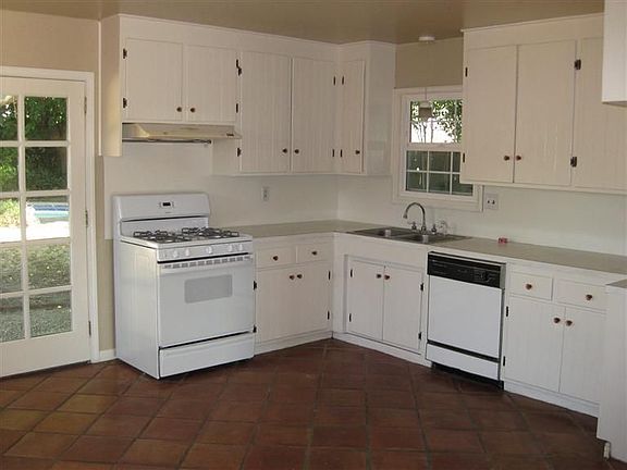 4th image of 7513 Van Maren Ln