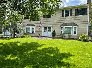 4 S Cranford Rd, Bardonia, NY 10954