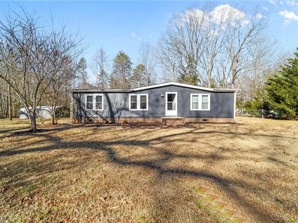 4339-4347 Alpine Ln, Liberty, NC 27298