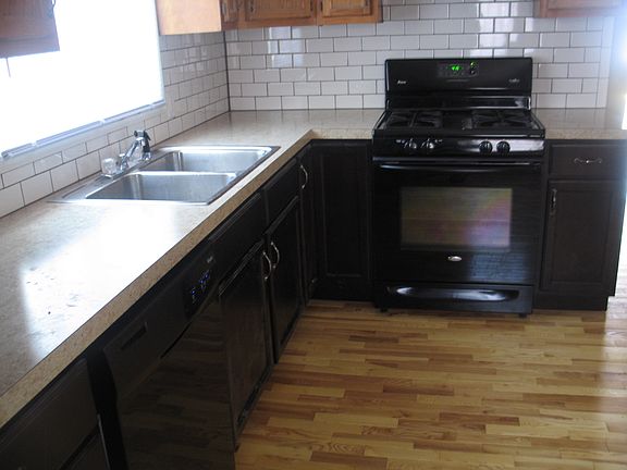 2nd image of 350 Gunnison Ave SW