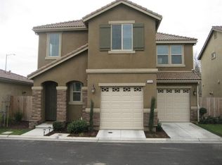 3336 Monterosa Ln, Clovis, CA 93619