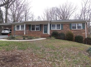161 Badgett Ave, Mount Airy, NC 27030