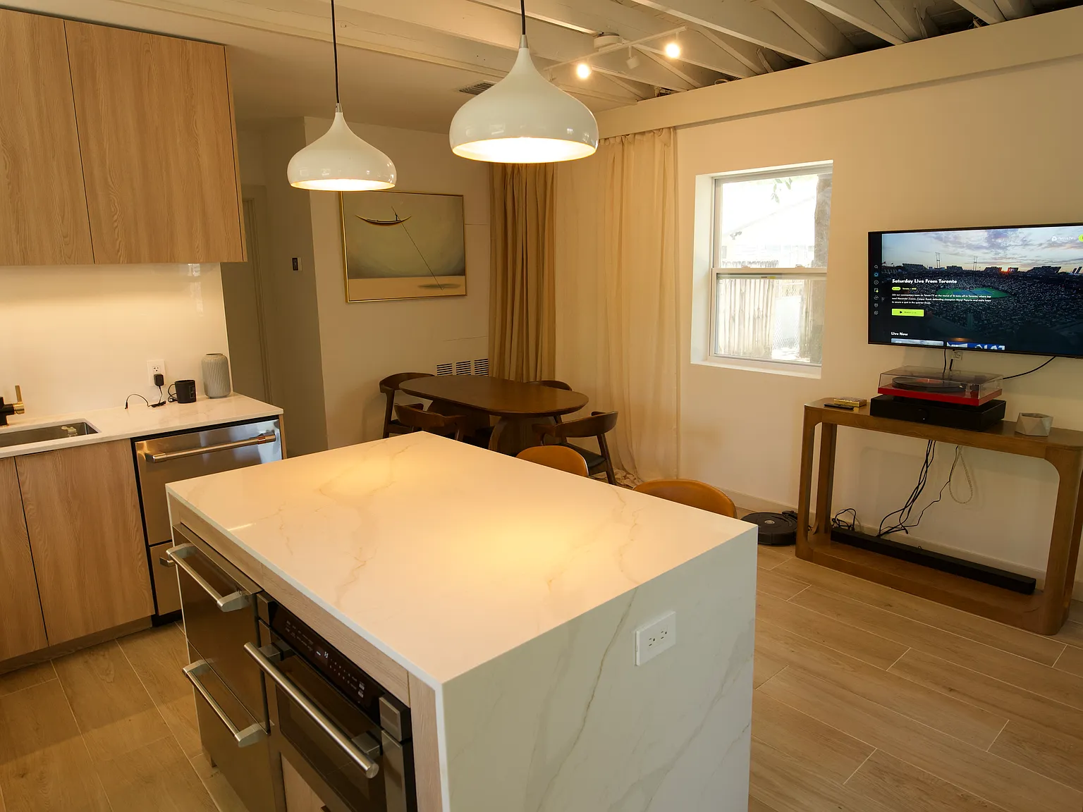 1 bed, 800 sqft, $2,800 — Photo 4
