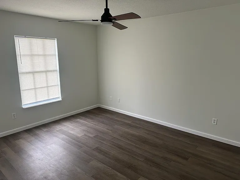 2150 SW Biella Ave — Photo 6