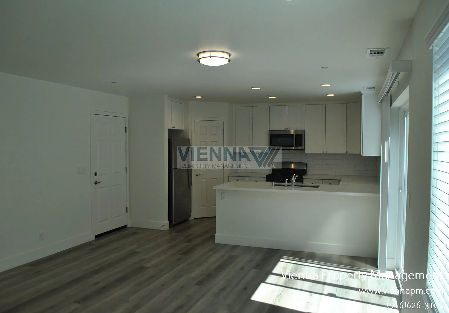 3 bed, 2.5 bath, 1663 sqft, $2,695 — Photo 4