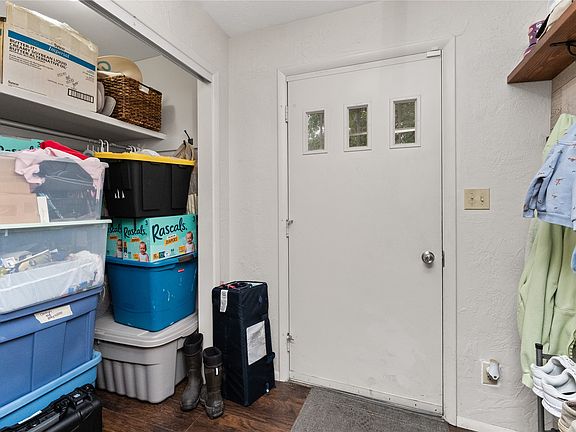 4th image of 1009 3rd Ave S