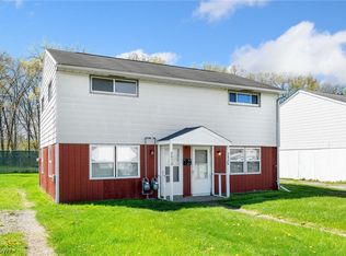2828-2830 Cromwell Dr, Lorain, OH 44052