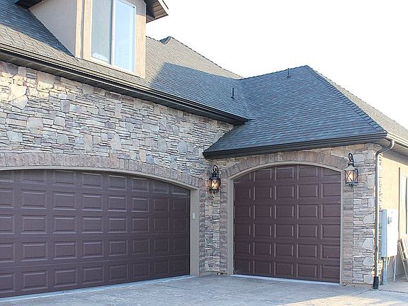 3rd image of 1297 N Cedar Hollow Blvd