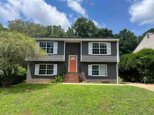 5557 Pine Gate Dr, Atlanta, GA 30349