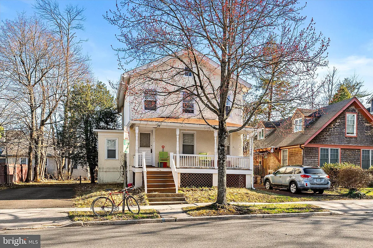 Building Photo - 75 Patton Ave #1