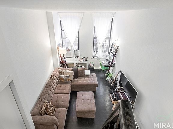 3rd image of 26 E 13th St APT 6C