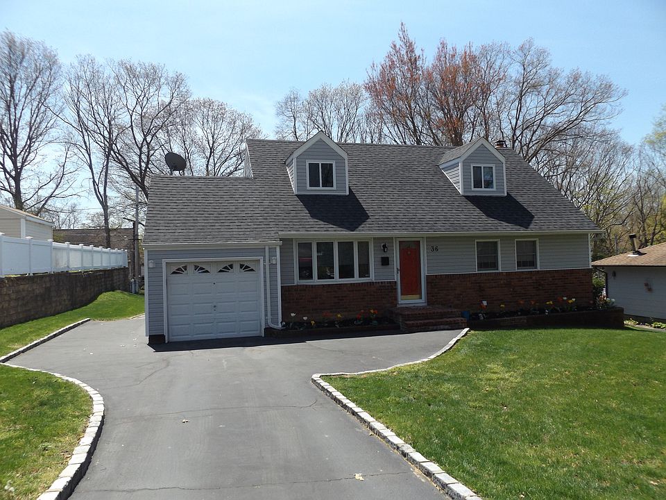 1st image of 36 Echo Ln