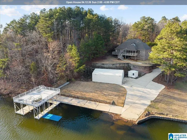 836 Lakeshore Ln, Oneonta, AL 35121