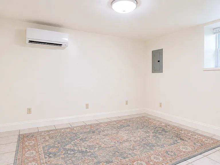 Bedroom 11x12 with full size closet (rug not included)