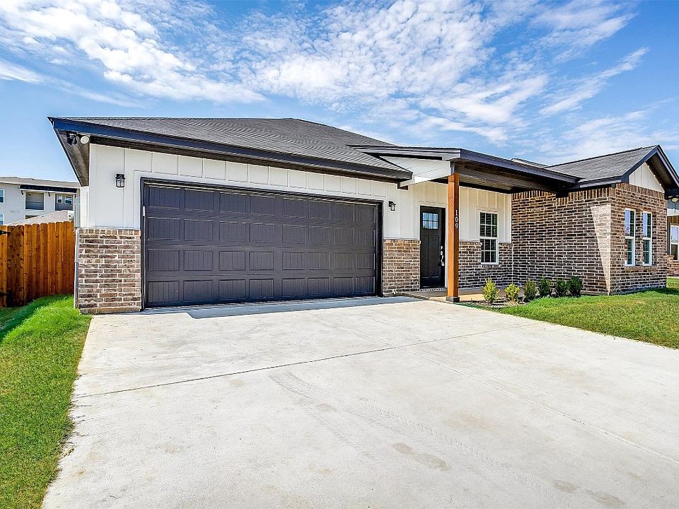 1st image of 109 Magnolia Estates St