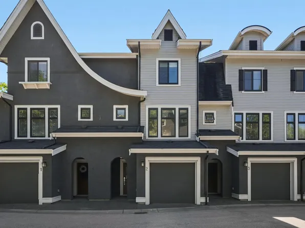 3303 Rosemary Heights Cres #2, Surrey, BC V3Z 0K7