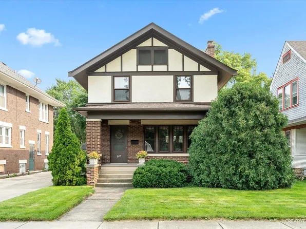 847 Garfield Ave, Aurora, IL 60506