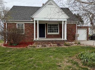 810 E Strain St, Fort Branch, IN