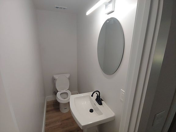 4th image of 2709 Swanston Oak Ln