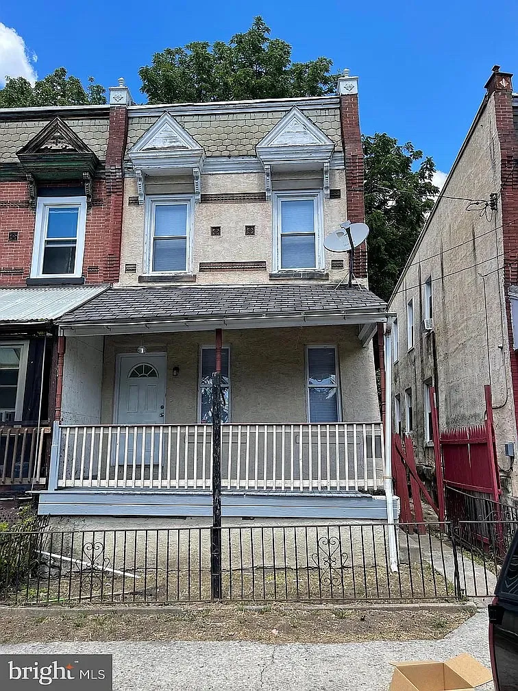 3 bed, 1464 sqft, $1,800 — Photo 1
