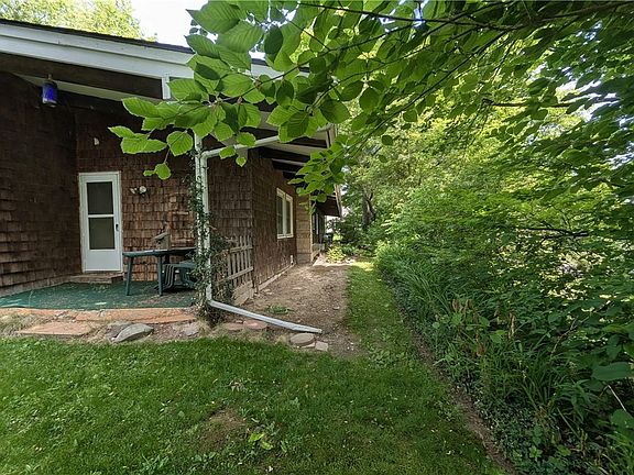 3rd image of 70 Watrous St